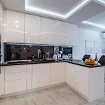 Apartament Boutique 1 Bedroom With Private Parking And Port View *