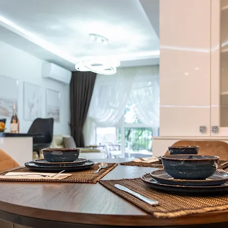 Boutique 1 Bedroom With Private Parking And Port View Daire *