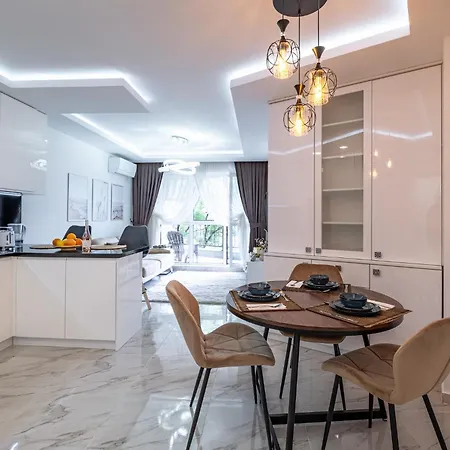 Daire Boutique 1 Bedroom With Private Parking And Port View *